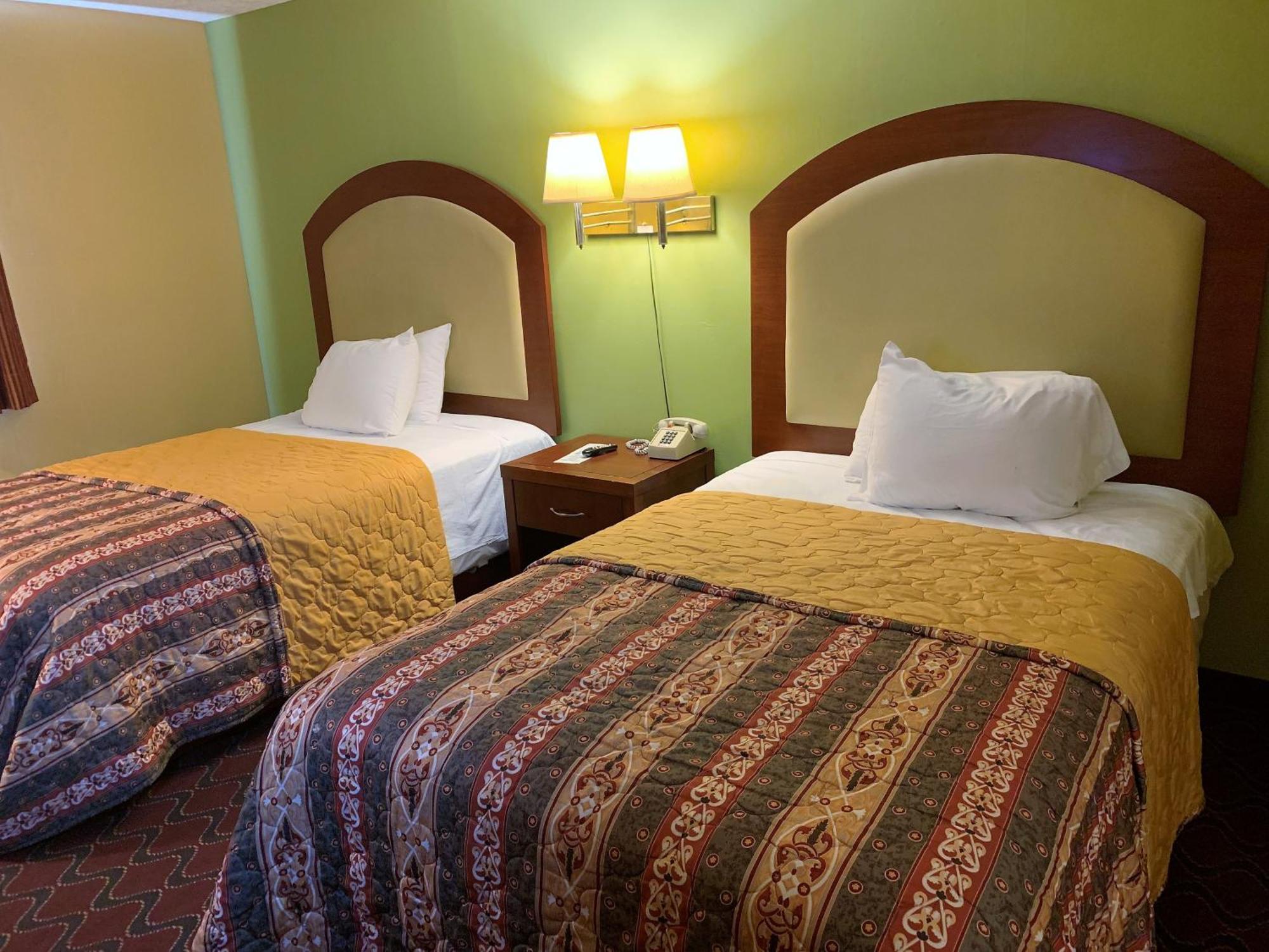 Patriot Inn Spencer 외부 사진